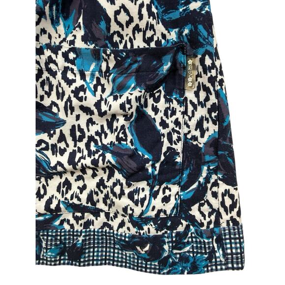 Koi Kathy Peterson Scrub Top Womens XL Blue Black White Floral Medical Nurse - Picture 6 of 11